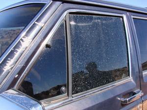 Cheap car window tint bubbling